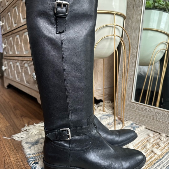 Black Leather Knee-High Boots - Picture 1 of 8